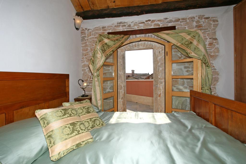 Bed and Breakfast Kastel Каштелир Номер фото
