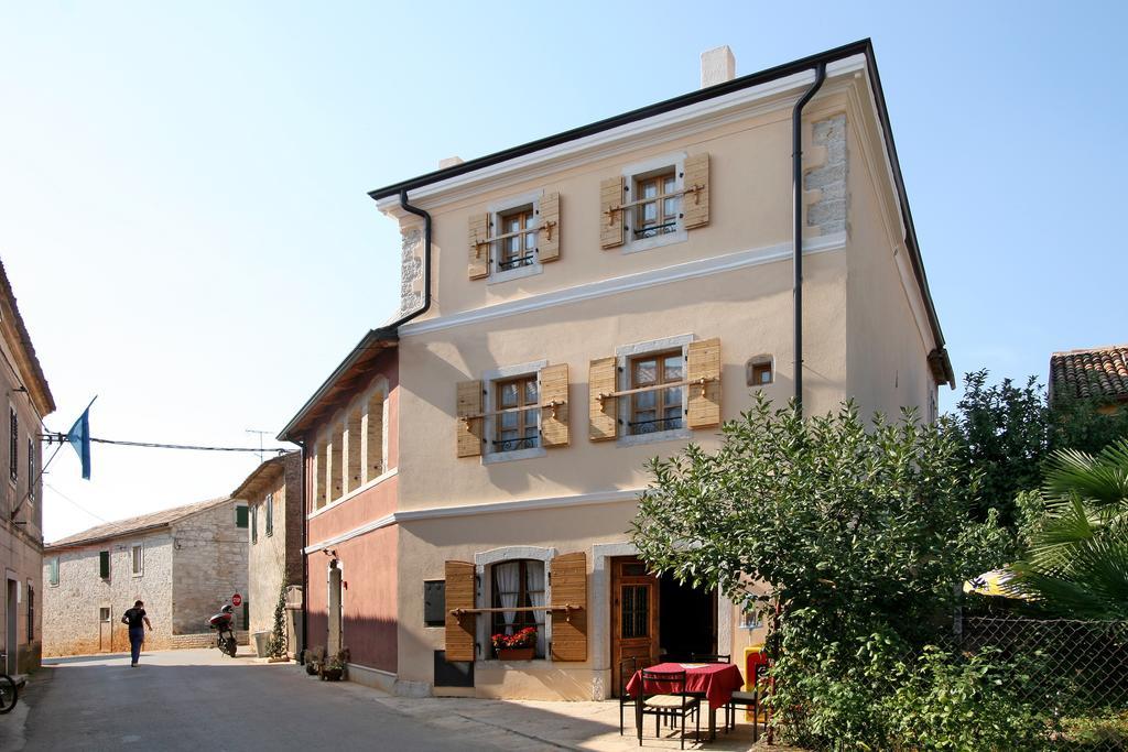 Bed and Breakfast Kastel Каштелир Екстер'єр фото