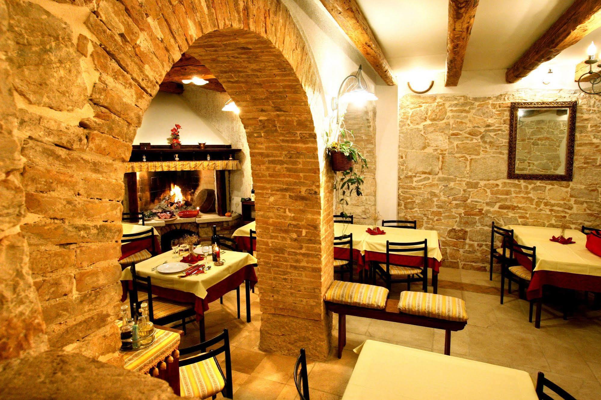 Bed and Breakfast Kastel Каштелир Екстер'єр фото